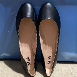 Mia flats